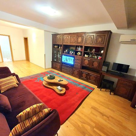 Centru Unirii Luxury Vip Apartament 2 Camere 98 Mp ! Parcare Subterana Privata Incalzita Iarna Si Climatizata Vara Doar Cu Rezervare In Limita Locurilor Disponibile ! Proprietate In Regim Hoteliep - Nu Are Bucatarie ! Букурещ Екстериор снимка