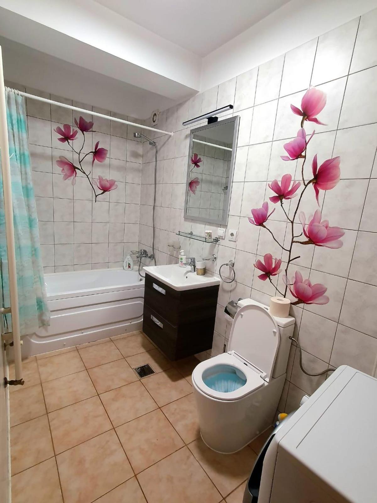 Centru Unirii Luxury Vip Apartament 2 Camere 98 Mp ! Parcare Subterana Privata Incalzita Iarna Si Climatizata Vara Doar Cu Rezervare In Limita Locurilor Disponibile ! Proprietate In Regim Hoteliep - Nu Are Bucatarie ! Букурещ Екстериор снимка