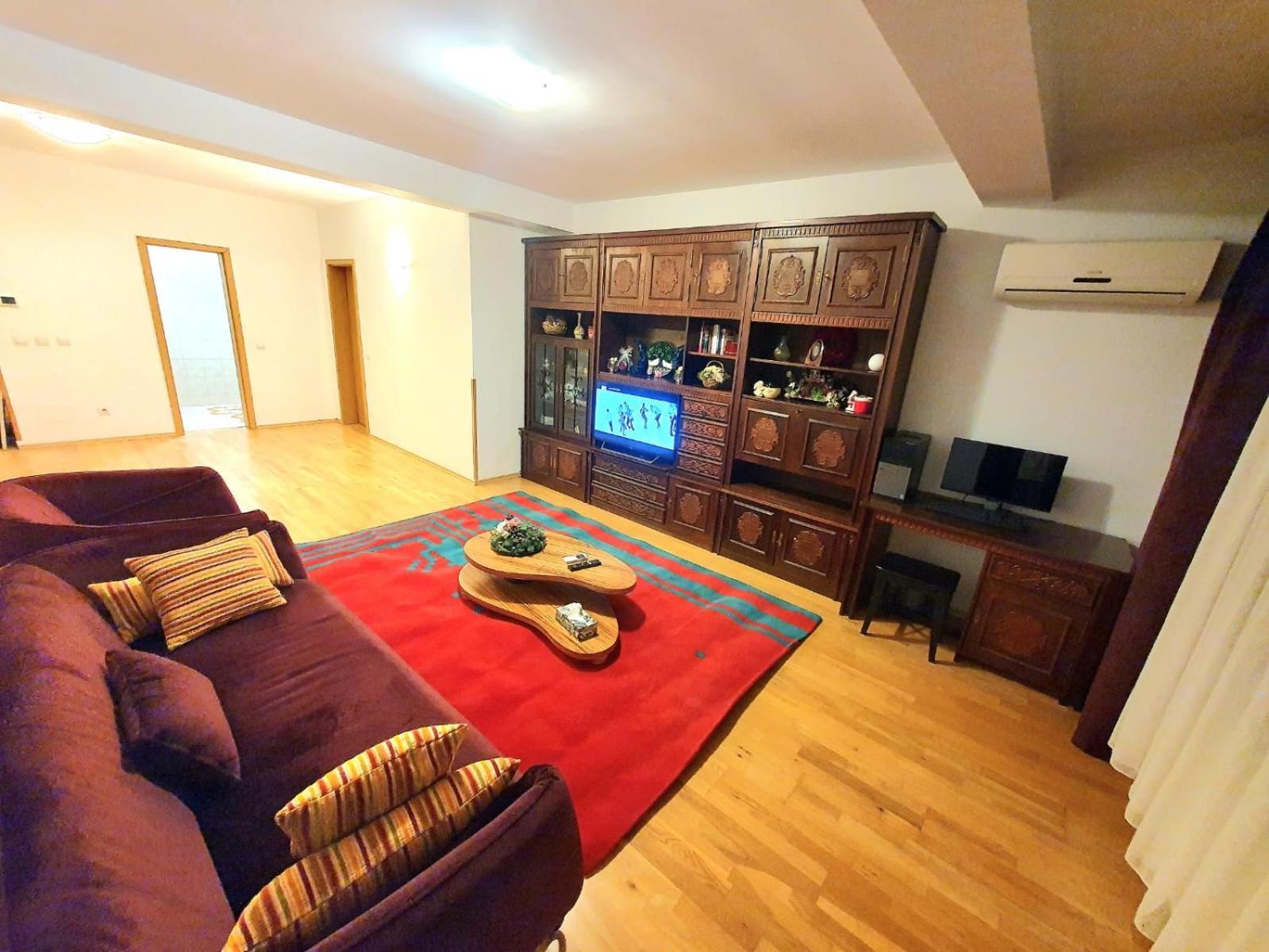 Centru Unirii Luxury Vip Apartament 2 Camere 98 Mp ! Parcare Subterana Privata Incalzita Iarna Si Climatizata Vara Doar Cu Rezervare In Limita Locurilor Disponibile ! Proprietate In Regim Hoteliep - Nu Are Bucatarie ! Букурещ Екстериор снимка